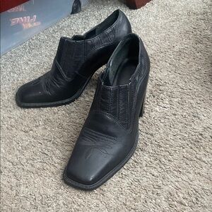 Cactus Black Leather Footwear